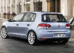 VW GOLF 1.6 TDI DPF 77KW COMFORTLINE 5P 
